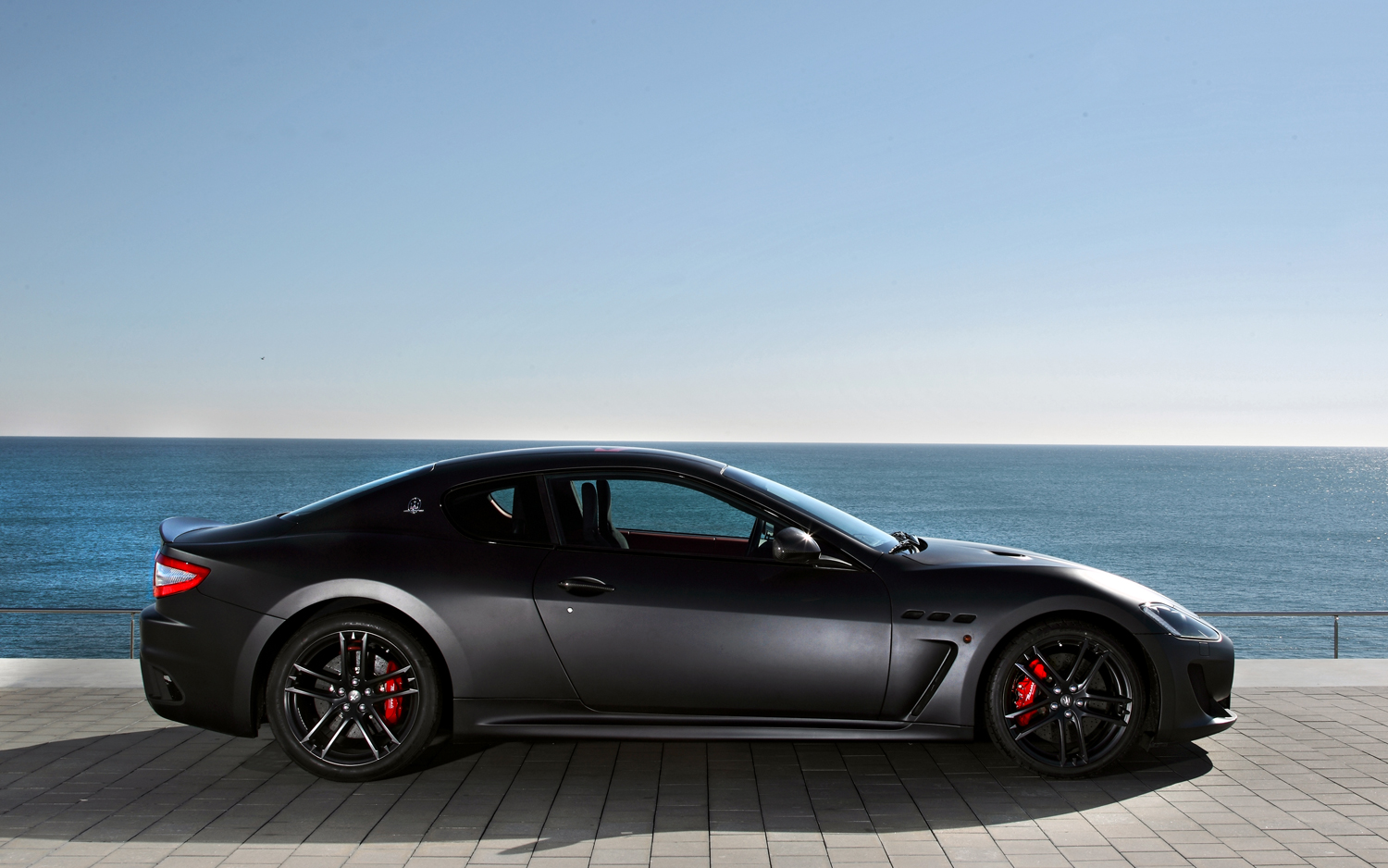 maserati granturismo 36 free wallpaper